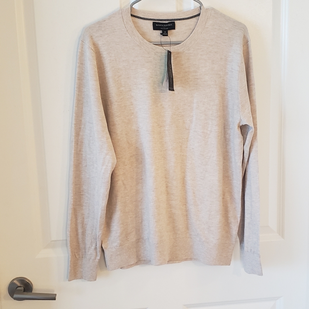 Oatmeal Banana Republic crewneck sweater